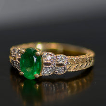 Load image into Gallery viewer, Vintage Estate Ring, Gold and green emerald, size 7

