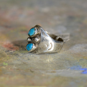Vintage silver and turquoise ring. Size 11.5
