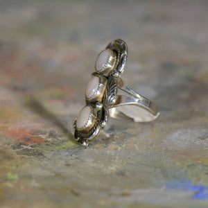Vintage silver and opal ring. Size 8