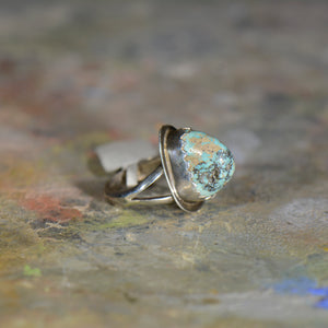 Vintage silver and turquoise ring. Size 4.75