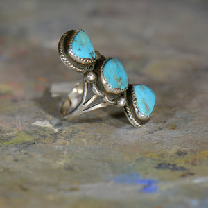 Vintage silver and turquoise ring. Size 7