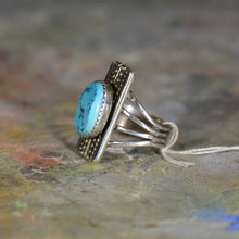 Load image into Gallery viewer, Vintage silver and turquoise ring. Size 7.5
