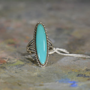 Vintage silver and turquoise ring. Size 6.5