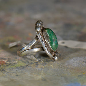 Vintage silver and malachite ring. Size 7