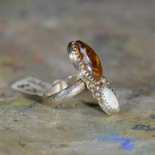 Load image into Gallery viewer, Vintage silver opal and  fire agate ring. Size 8
