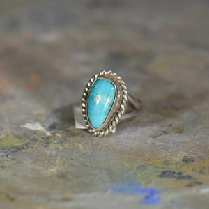 Vintage silver and turquoise ring. Size 4
