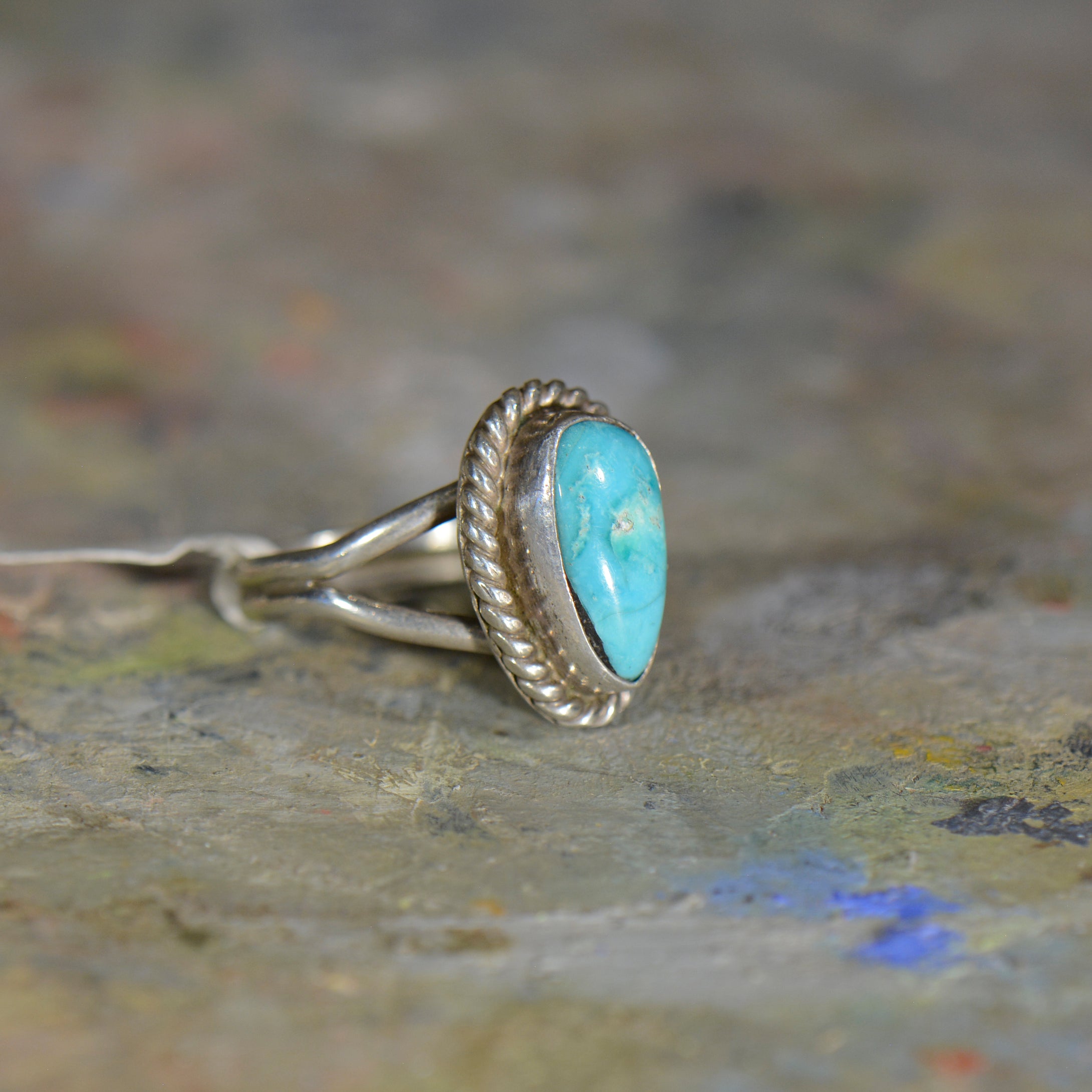 Vintage silver and turquoise ring. Size 4