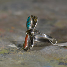 Load image into Gallery viewer, Vintage silver coral and turquoise ring. Size 7.5
