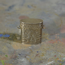 Load image into Gallery viewer, Silver box.
