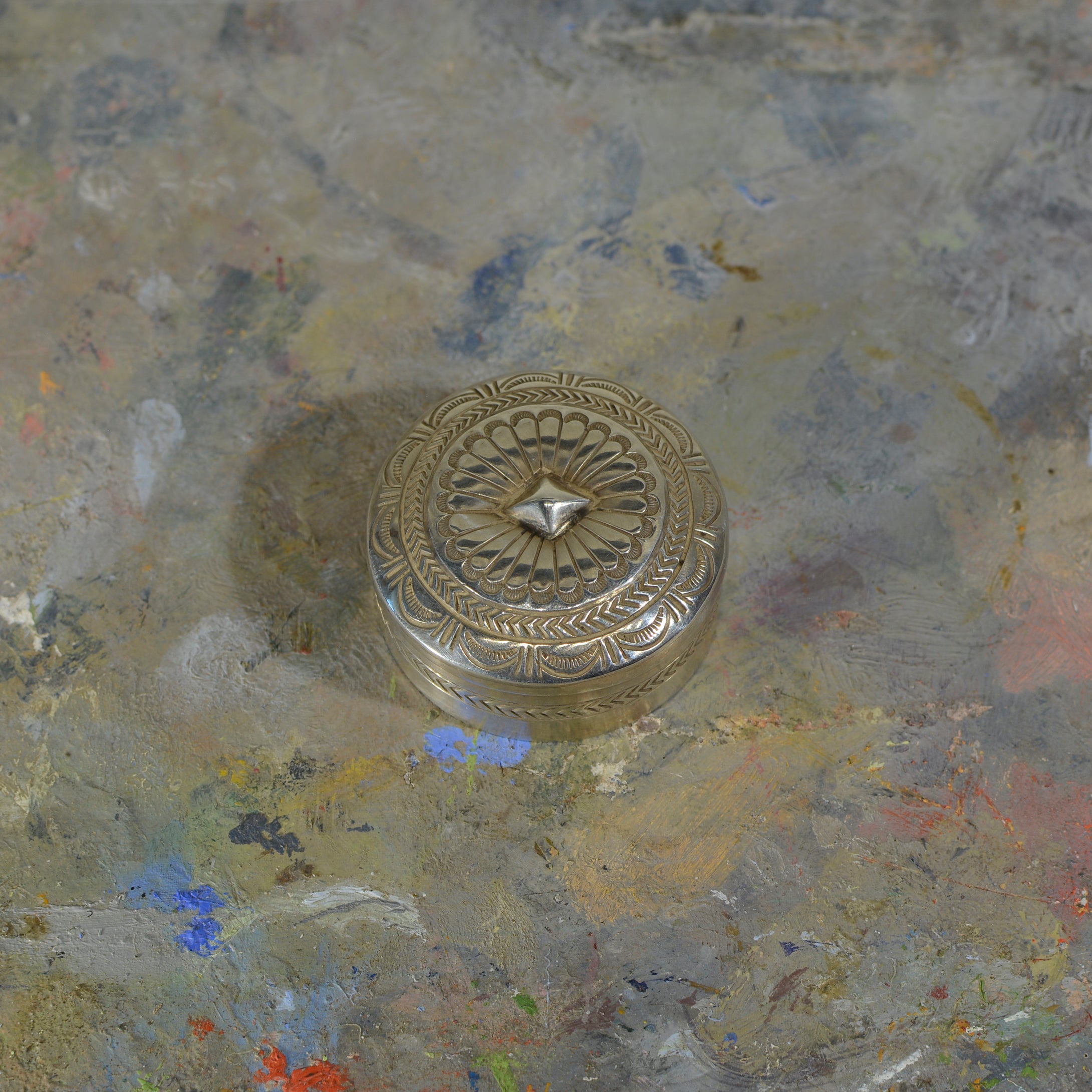 Large Round Silver box.