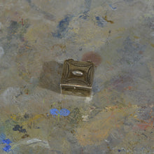 Load image into Gallery viewer, Silver box.
