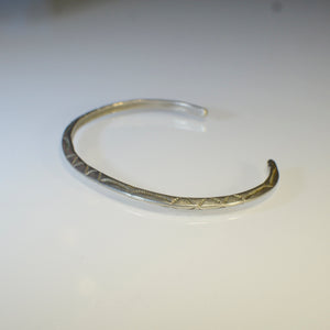 Thin silver bracelet