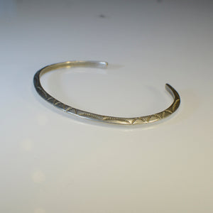 Thin silver bracelet