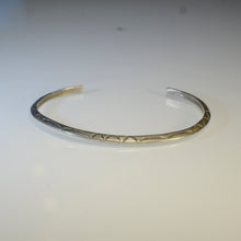 Load image into Gallery viewer, Thin silver bracelet
