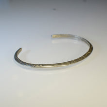 Load image into Gallery viewer, Thin silver bracelet
